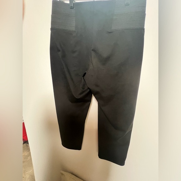 SIMPLY NOELLE BLACK CAPRI LEGGINGS SIZE L/XL. BLACK - Picture 4 of 6